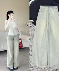 Quần jeans nữ suông lưng cao dáng basic màu xanh ánh bạc phom dáng chuẩn