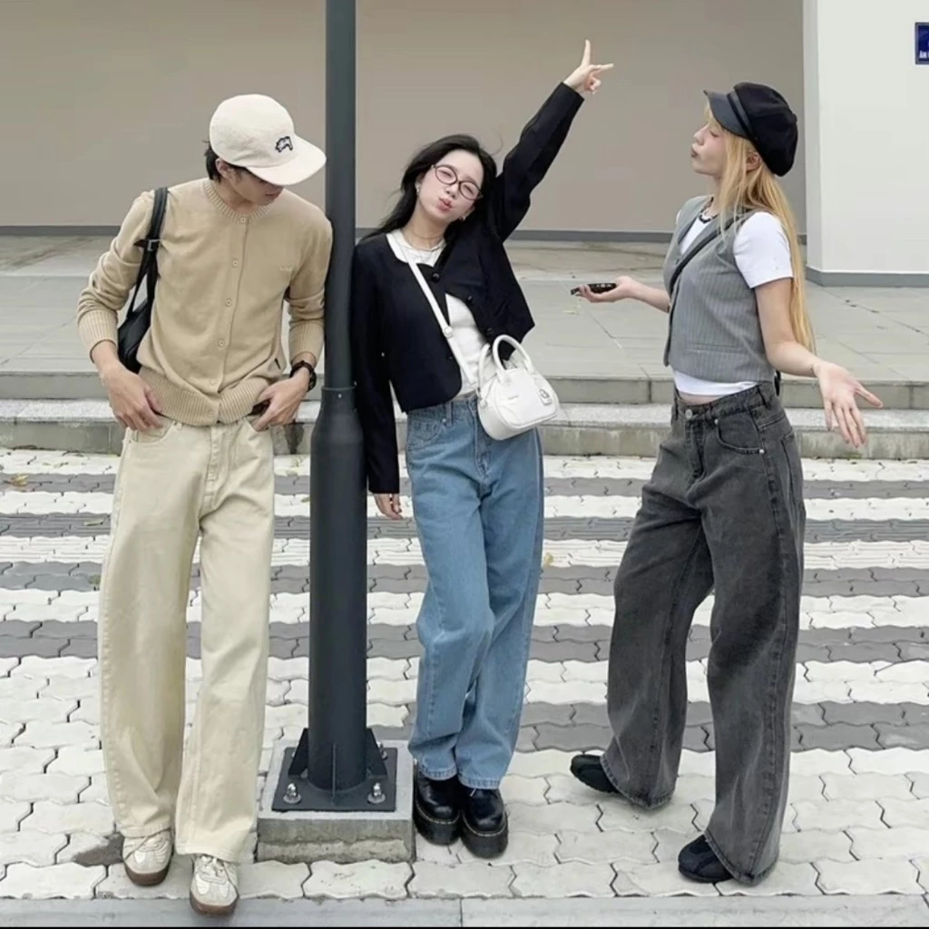 Quần jeans ống đứng wide fit Whose Studio